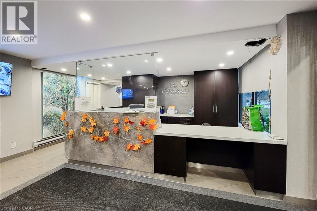 700 DYNES Road Unit# 712, Burlington, Ontario, L7N3M2 — Photo 3