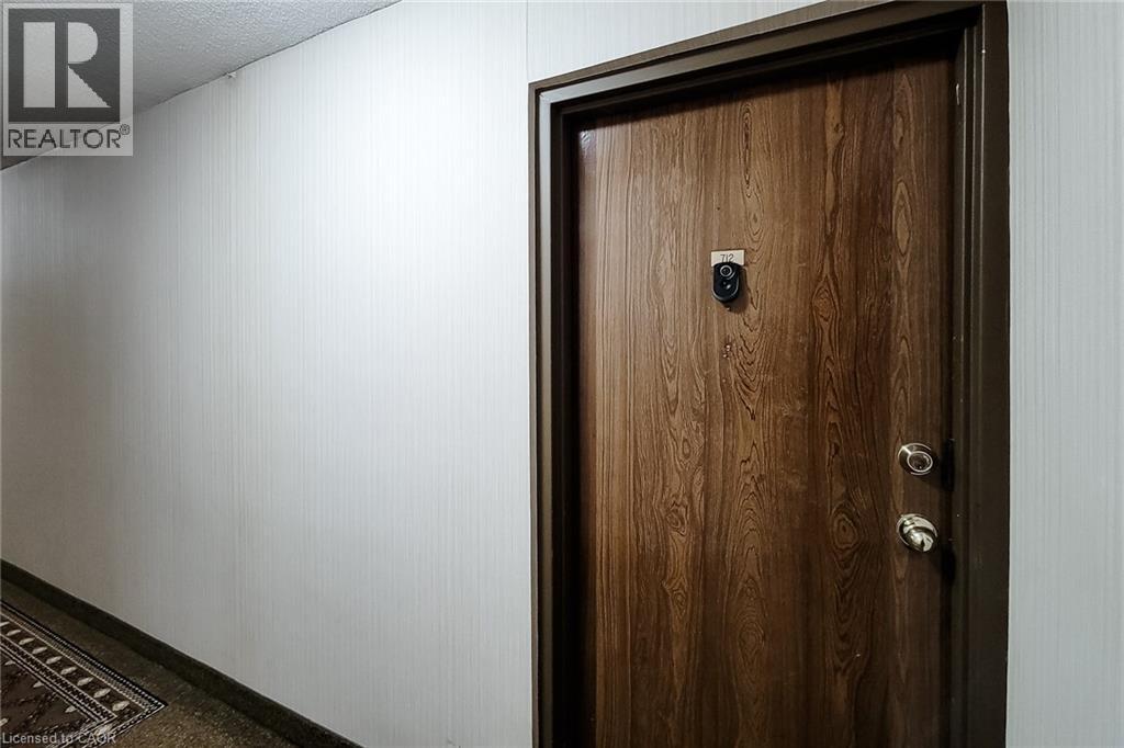 700 DYNES Road Unit# 712, Burlington, Ontario, L7N3M2 — Photo 7
