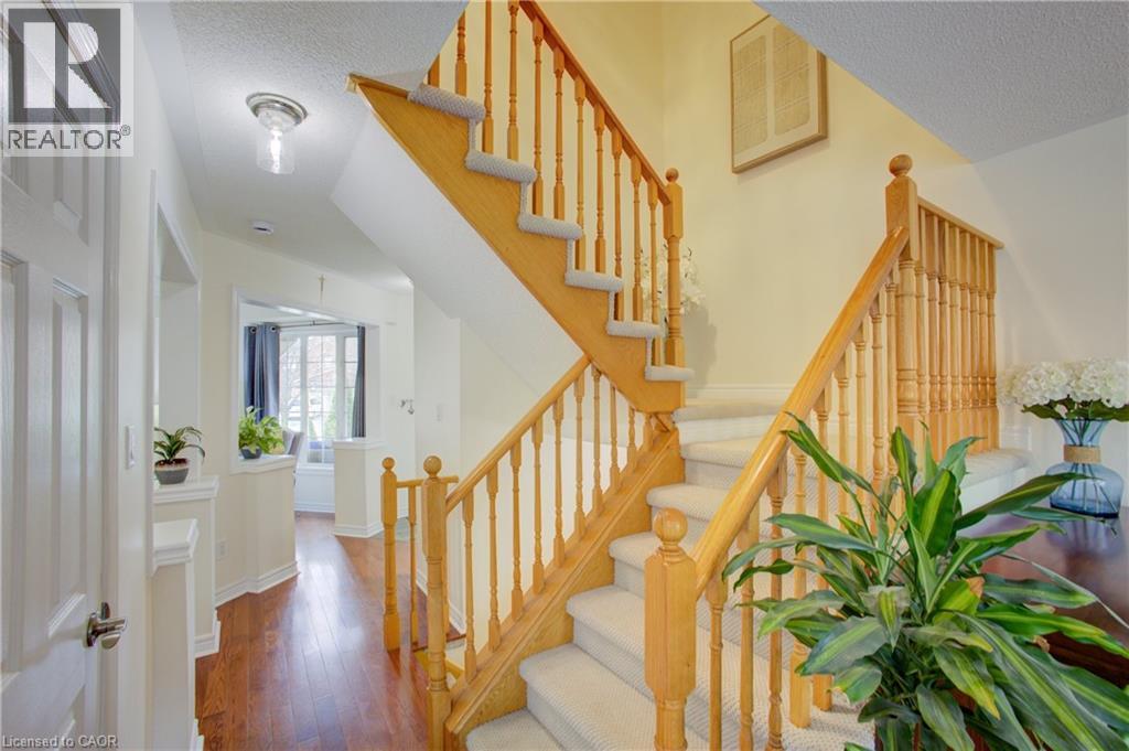 32 MCCLURE Court, Georgetown, Ontario, L7G5X6 — Photo 14