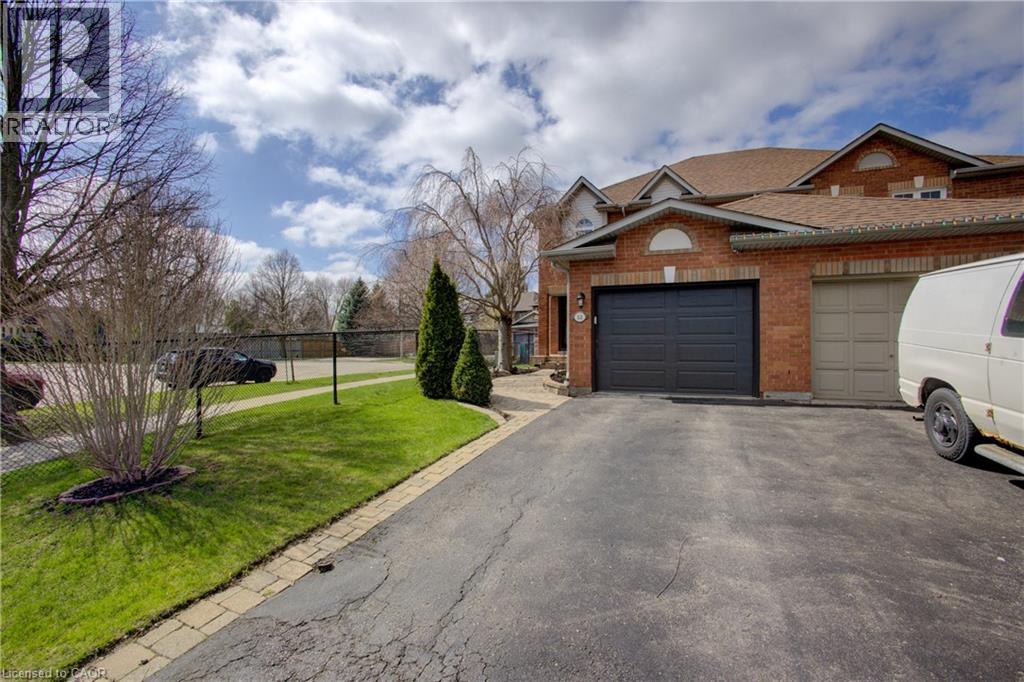 32 MCCLURE Court, Georgetown, Ontario, L7G5X6 — Photo 4