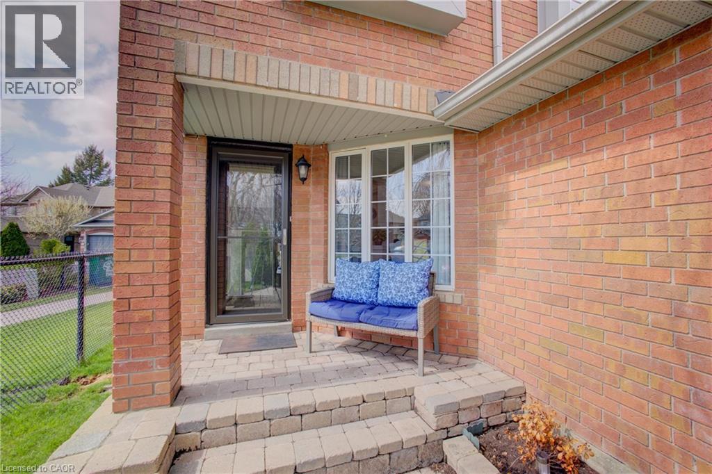 32 MCCLURE Court, Georgetown, Ontario, L7G5X6 — Photo 6