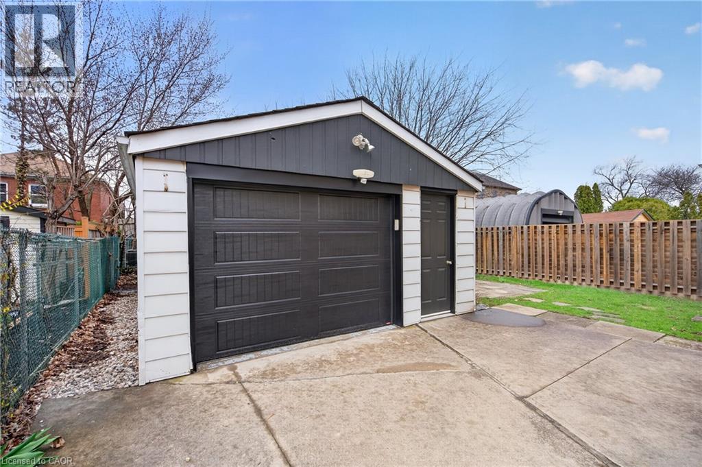 698 UPPER SHERMAN Avenue Unit# Main, Hamilton, Ontario, L8V3M6 — Photo 37