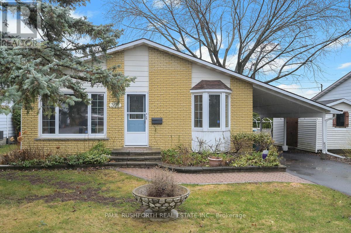 302 ROXDALE AVENUE, Ottawa, Ontario, K1E1T8 — Photo 2