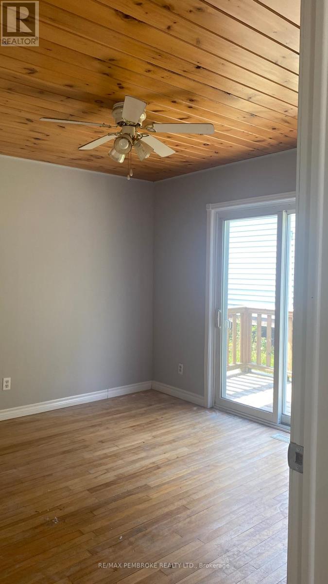 53 HURON STREET, Deep River, Ontario, K0J1P0 — Photo 5