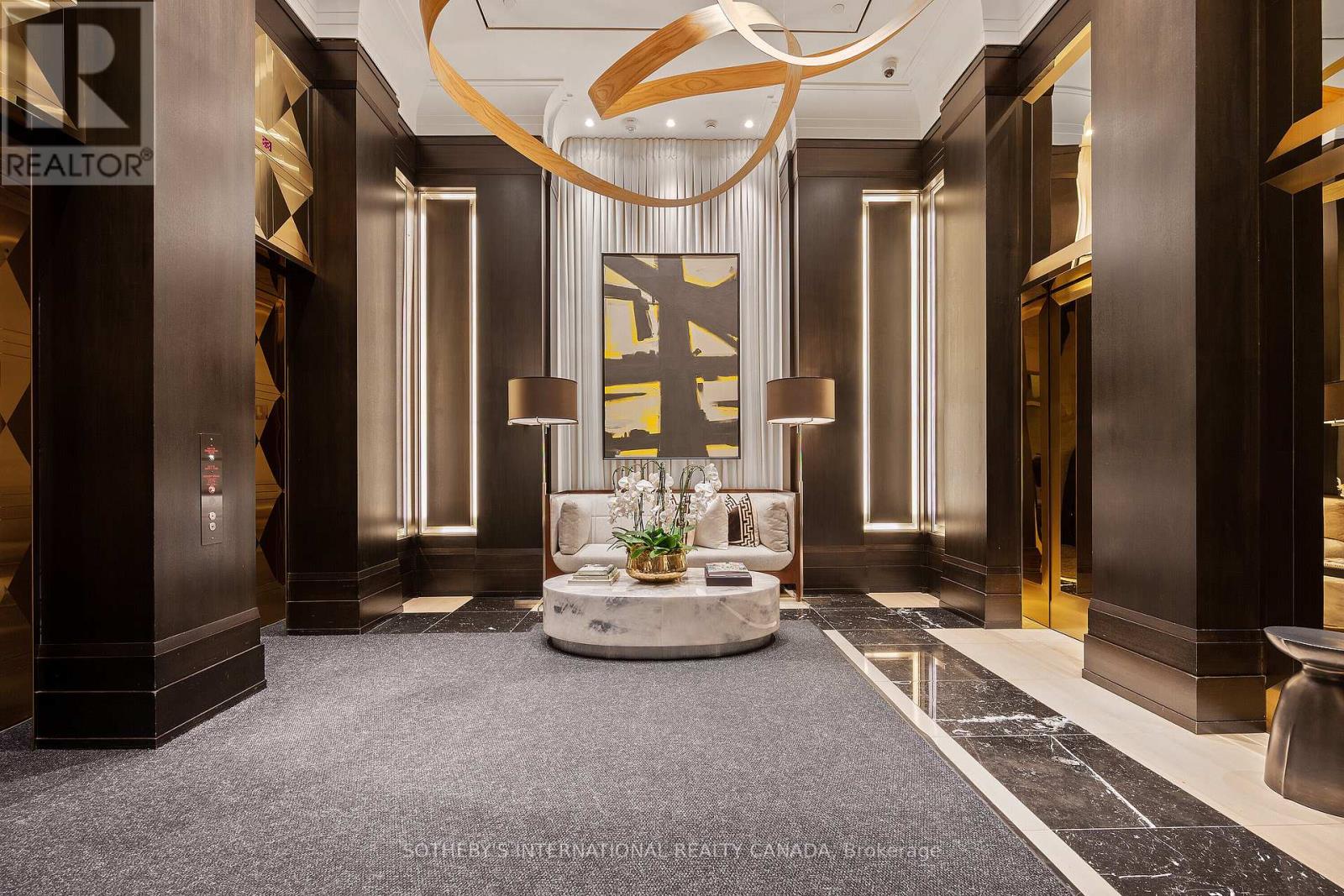 3005 - 200 CUMBERLAND STREET, Toronto (Annex), Ontario, M5R1A2 — Photo 2