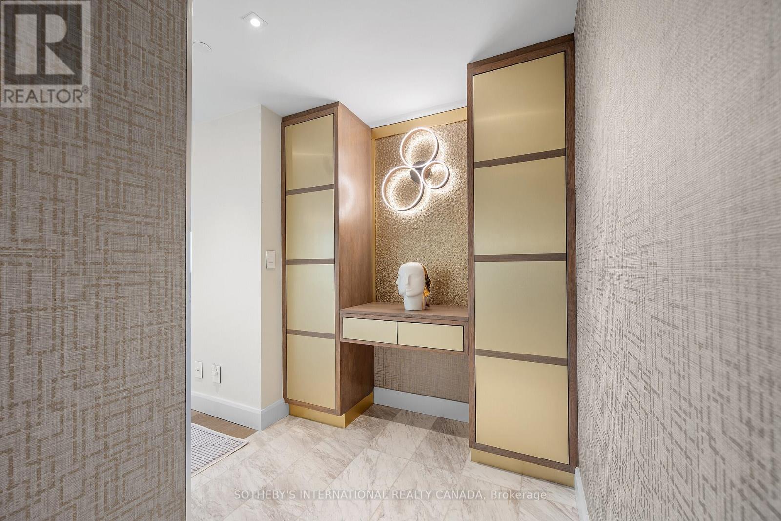 3005 - 200 CUMBERLAND STREET, Toronto (Annex), Ontario, M5R1A2 — Photo 3