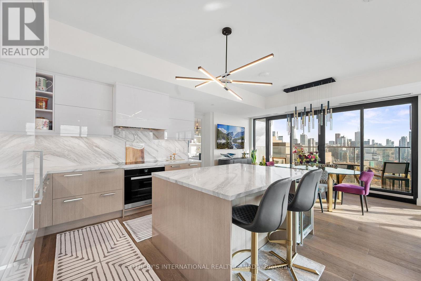 3005 - 200 CUMBERLAND STREET, Toronto (Annex), Ontario, M5R1A2 — Photo 4