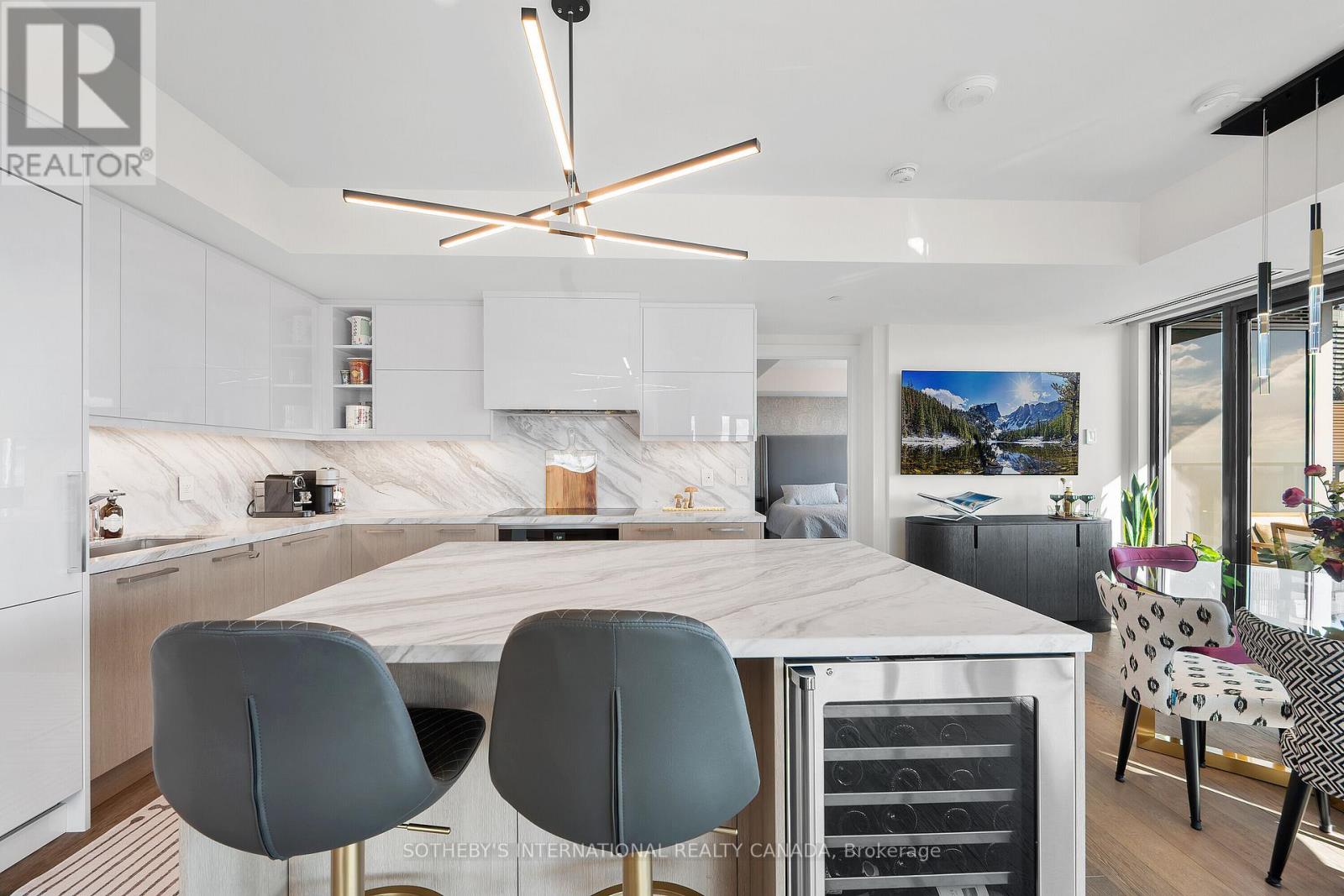 3005 - 200 CUMBERLAND STREET, Toronto (Annex), Ontario, M5R1A2 — Photo 5