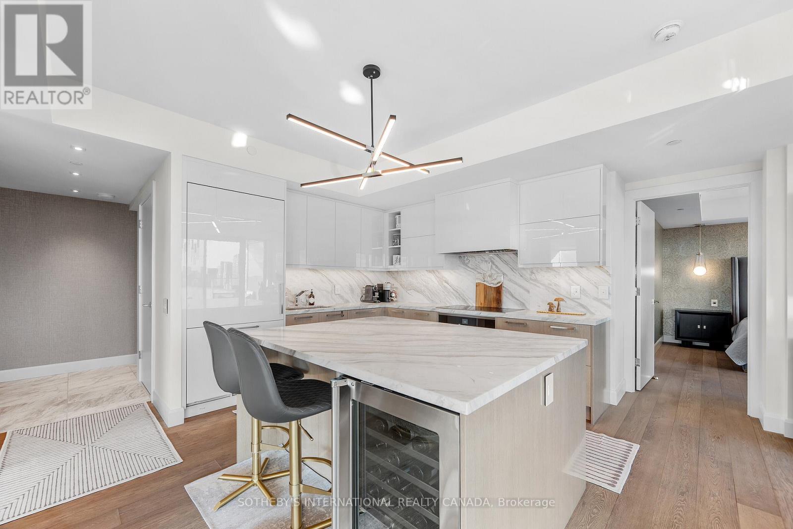 3005 - 200 CUMBERLAND STREET, Toronto (Annex), Ontario, M5R1A2 — Photo 7