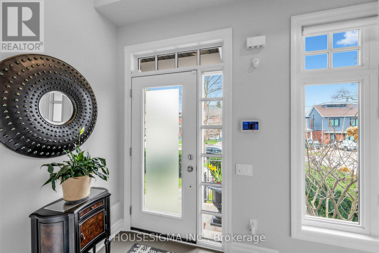 361 ROEHAMPTON AVENUE, Toronto (Mount Pleasant East), Ontario, M4P1S3 — Photo 3