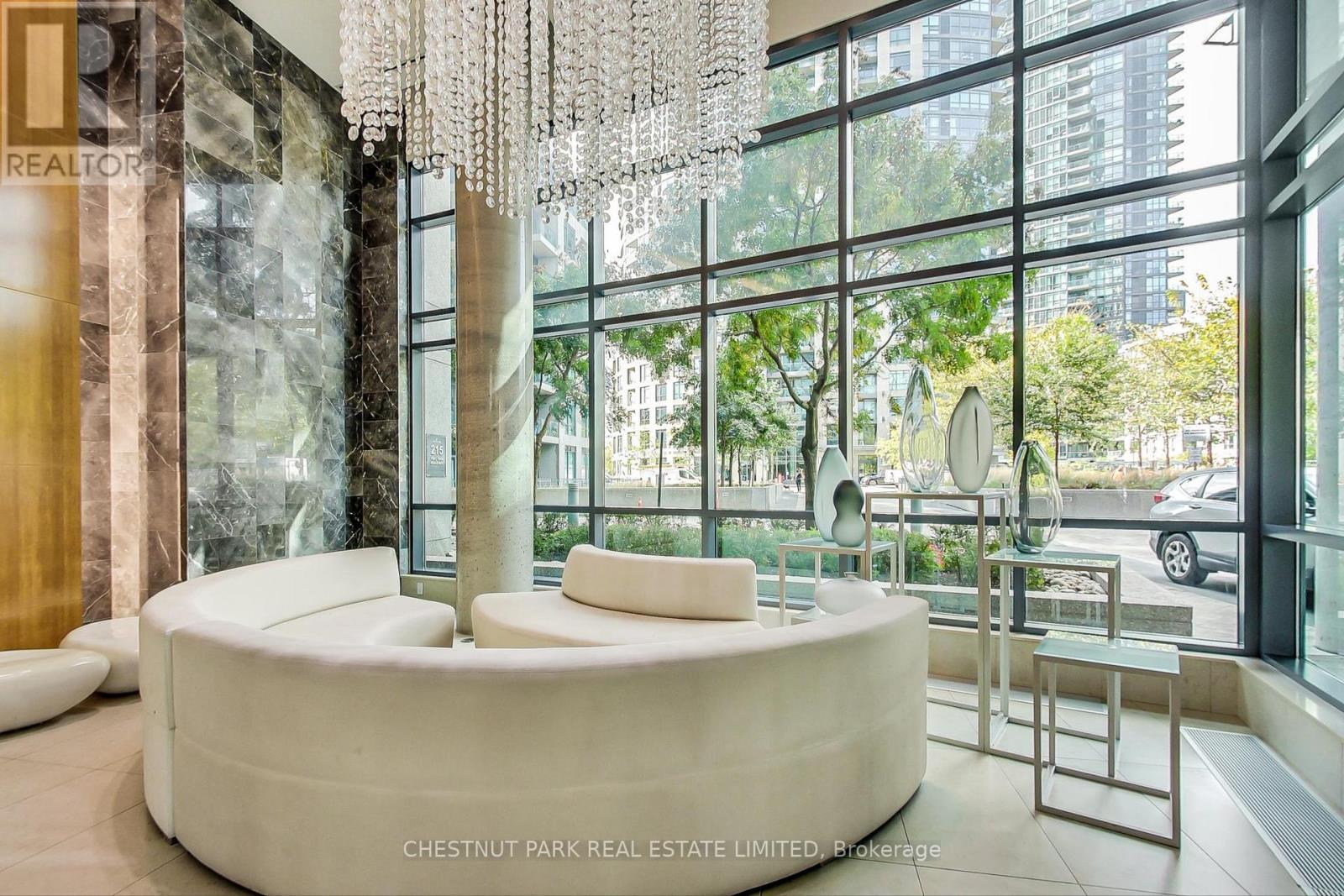 2108 - 215 FORT YORK BOULEVARD, Toronto (Niagara), Ontario, M5V4A2 — Photo 4