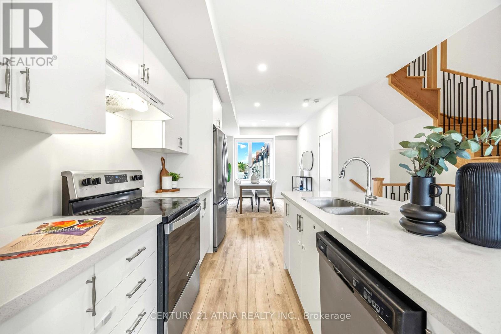 93 RATTENBURY ROAD, Vaughan (Patterson), Ontario, L6A5C6 — Photo 14