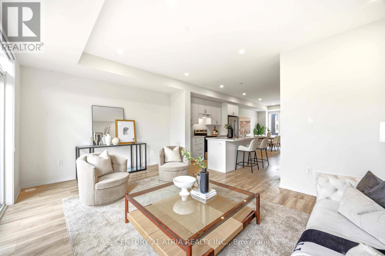 93 RATTENBURY ROAD, Vaughan (Patterson), Ontario, L6A5C6 — Photo 4