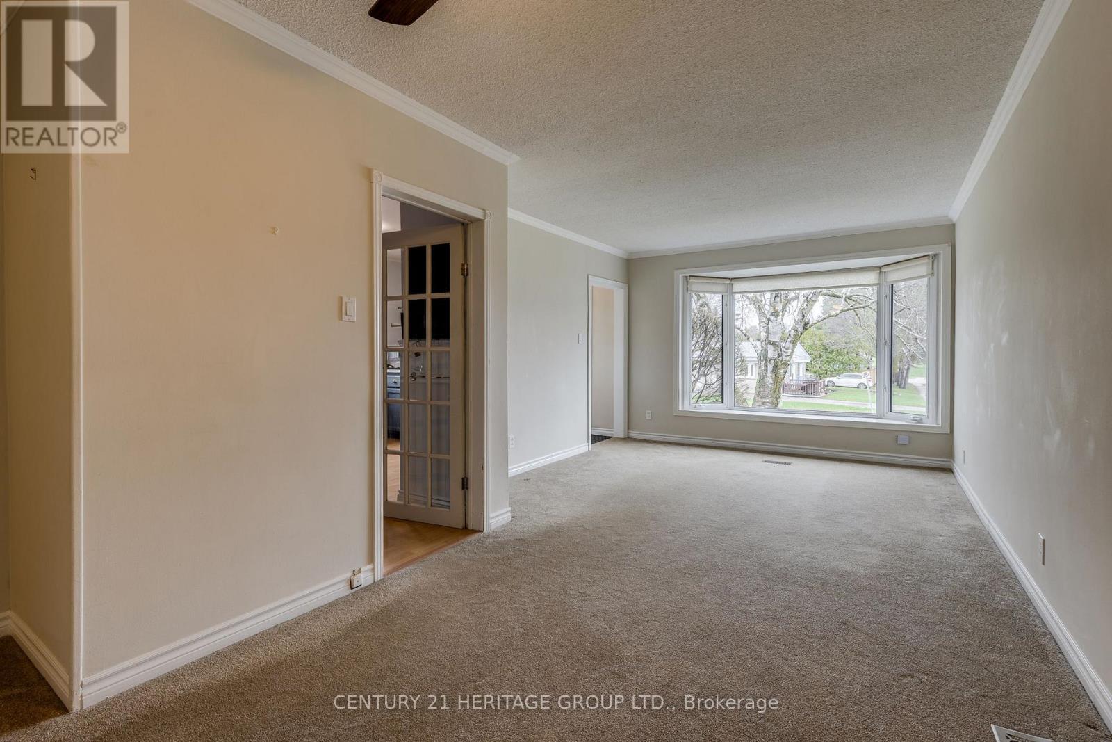 69 LINDSAY AVENUE, Newmarket (Bristol-London), Ontario, L3Y4N7 — Photo 10