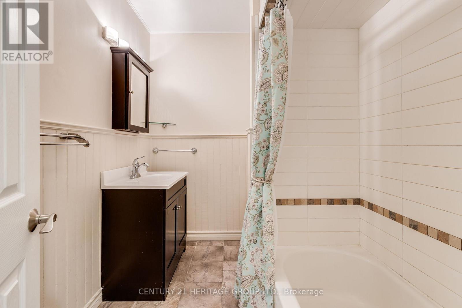 69 LINDSAY AVENUE, Newmarket (Bristol-London), Ontario, L3Y4N7 — Photo 16