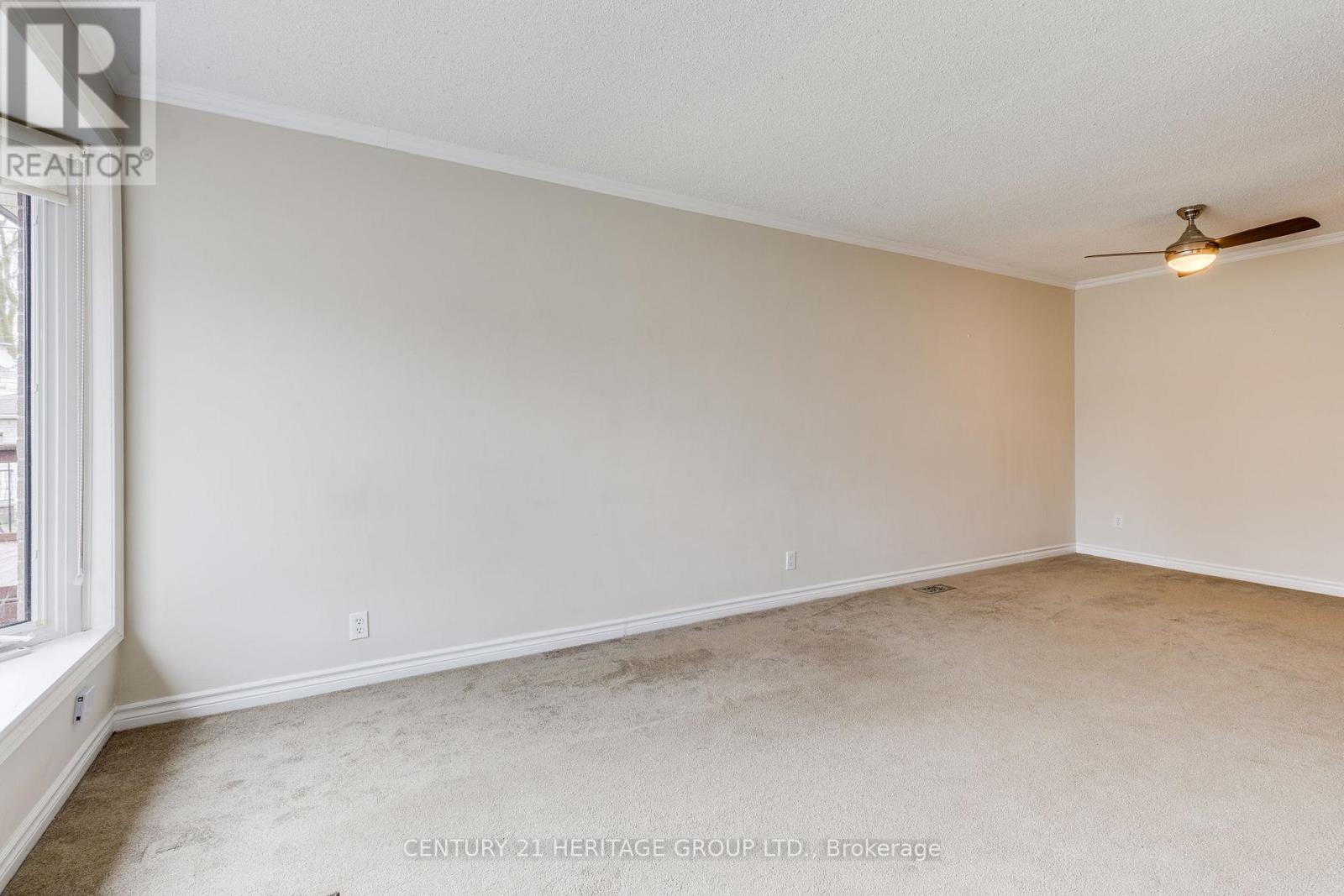 69 LINDSAY AVENUE, Newmarket (Bristol-London), Ontario, L3Y4N7 — Photo 4