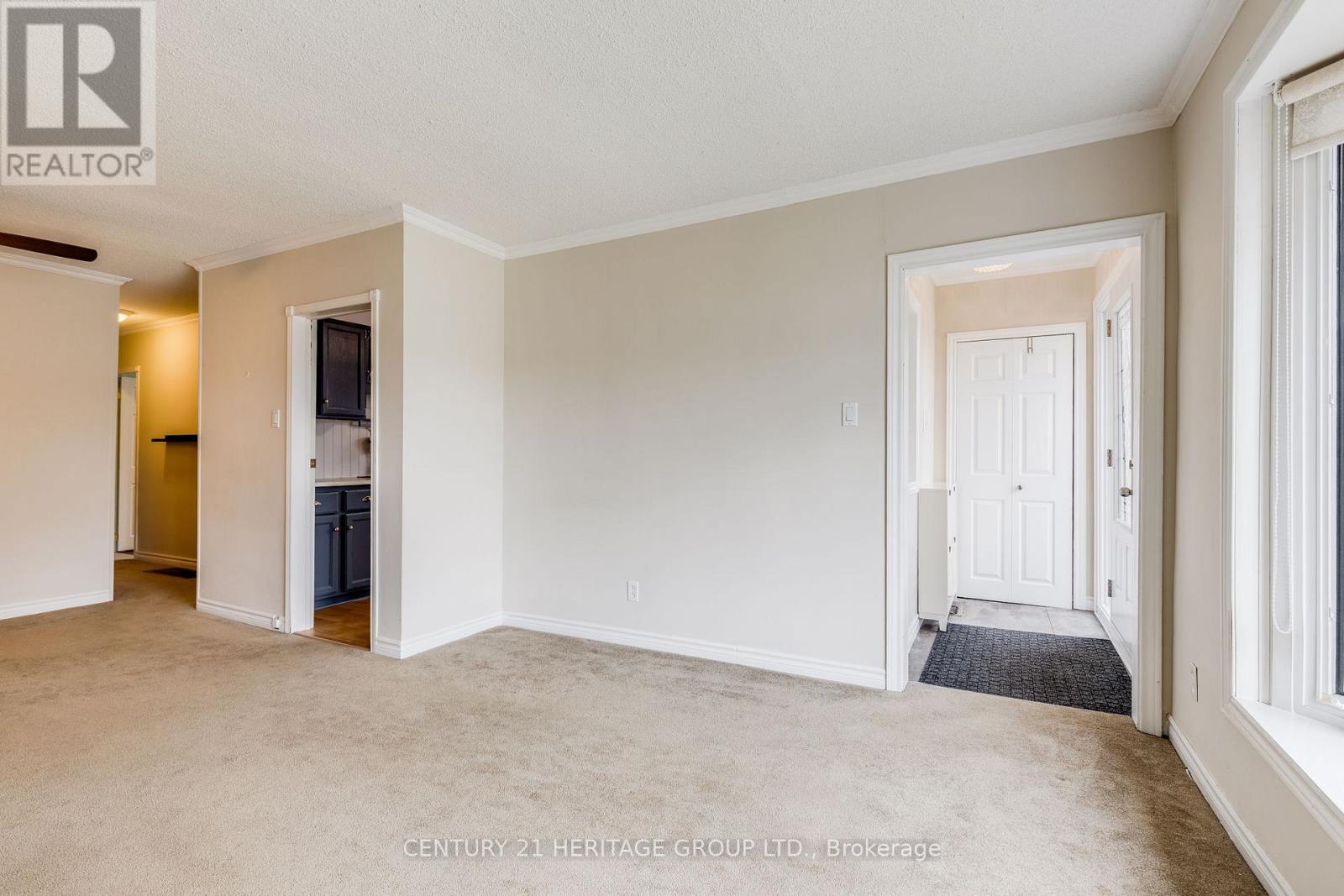 69 LINDSAY AVENUE, Newmarket (Bristol-London), Ontario, L3Y4N7 — Photo 5