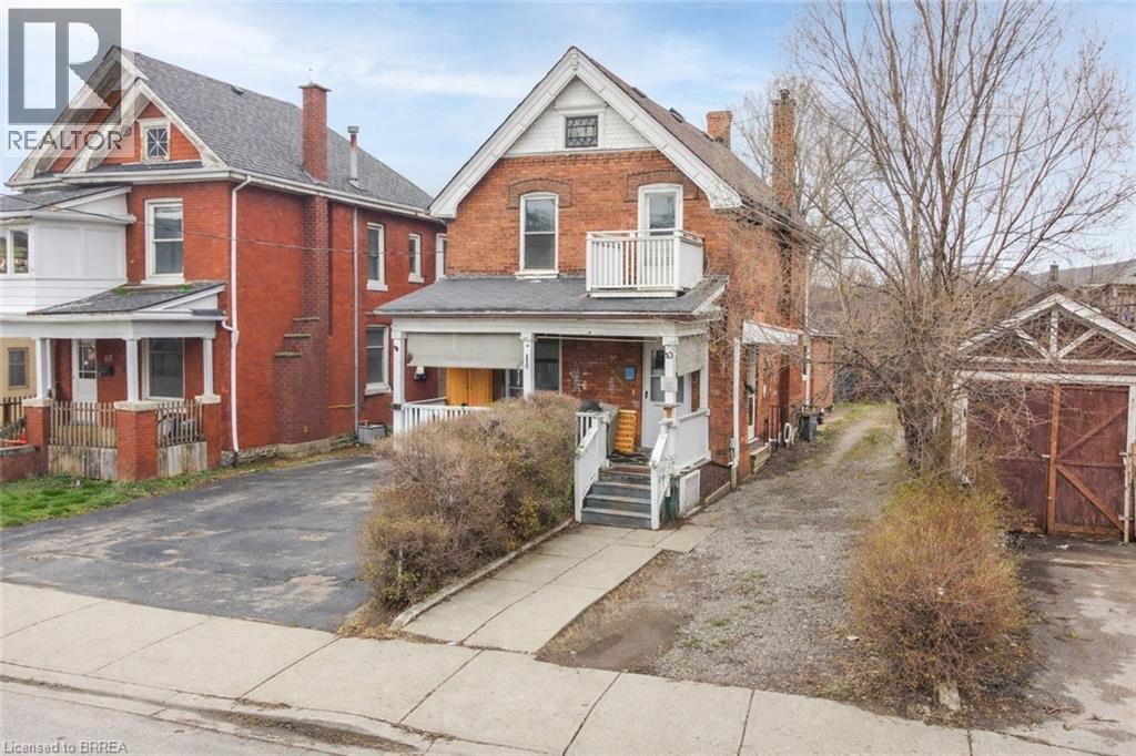 10 HENRIETTA Street, Brantford, Ontario, N3T3Y9 — Photo 3