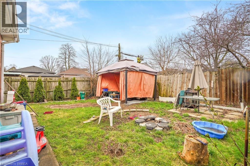 10 HENRIETTA Street, Brantford, Ontario, N3T3Y9 — Photo 32