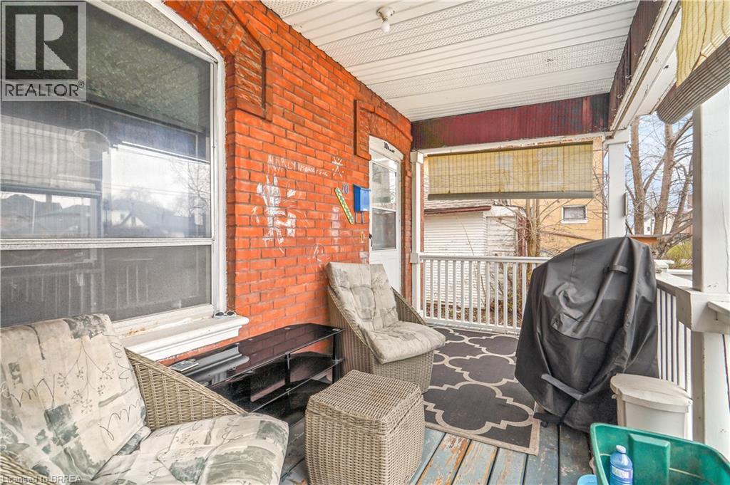 10 HENRIETTA Street, Brantford, Ontario, N3T3Y9 — Photo 5