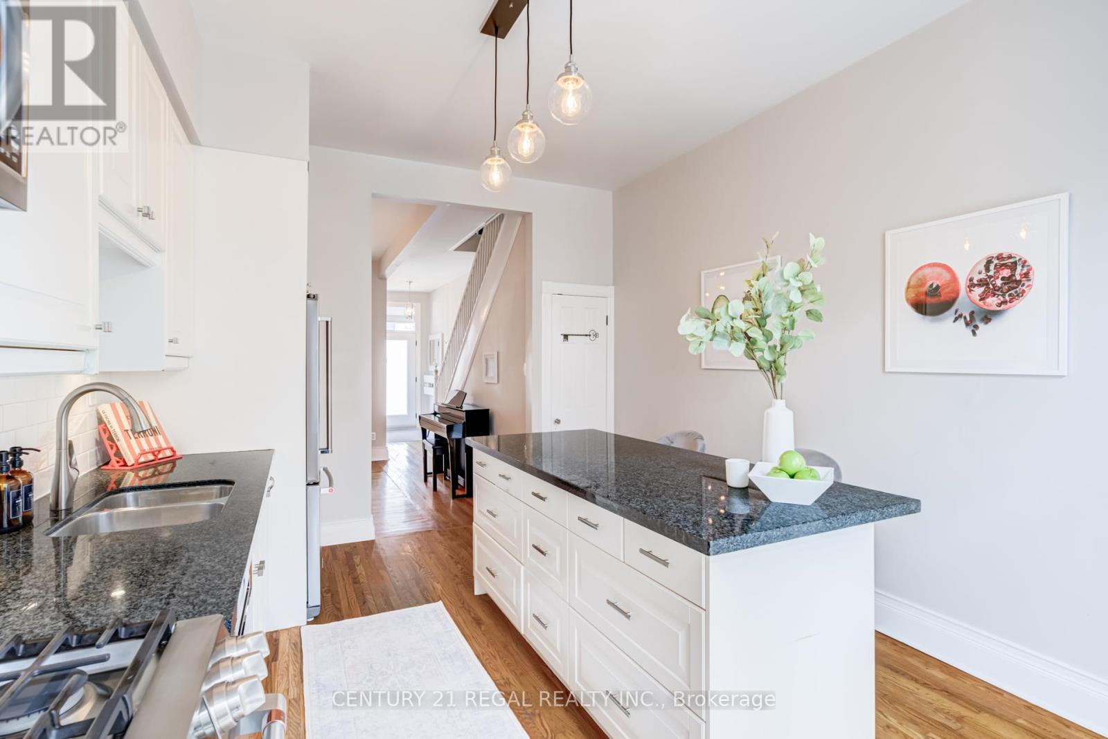 36 GOLDEN AVENUE, Toronto (Roncesvalles), Ontario, M6R2J4 — Photo 17