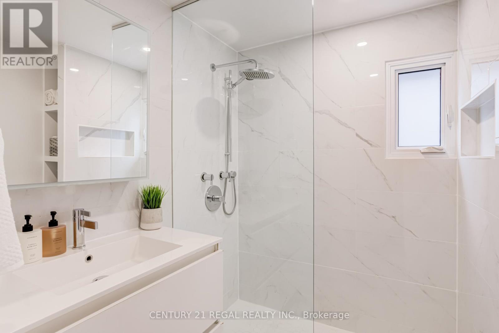 36 GOLDEN AVENUE, Toronto (Roncesvalles), Ontario, M6R2J4 — Photo 33