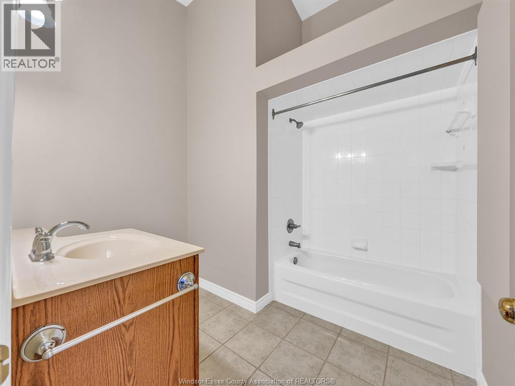 3747 PRAIRIE COURT, Windsor, Ontario, N9G2X4 — Photo 21
