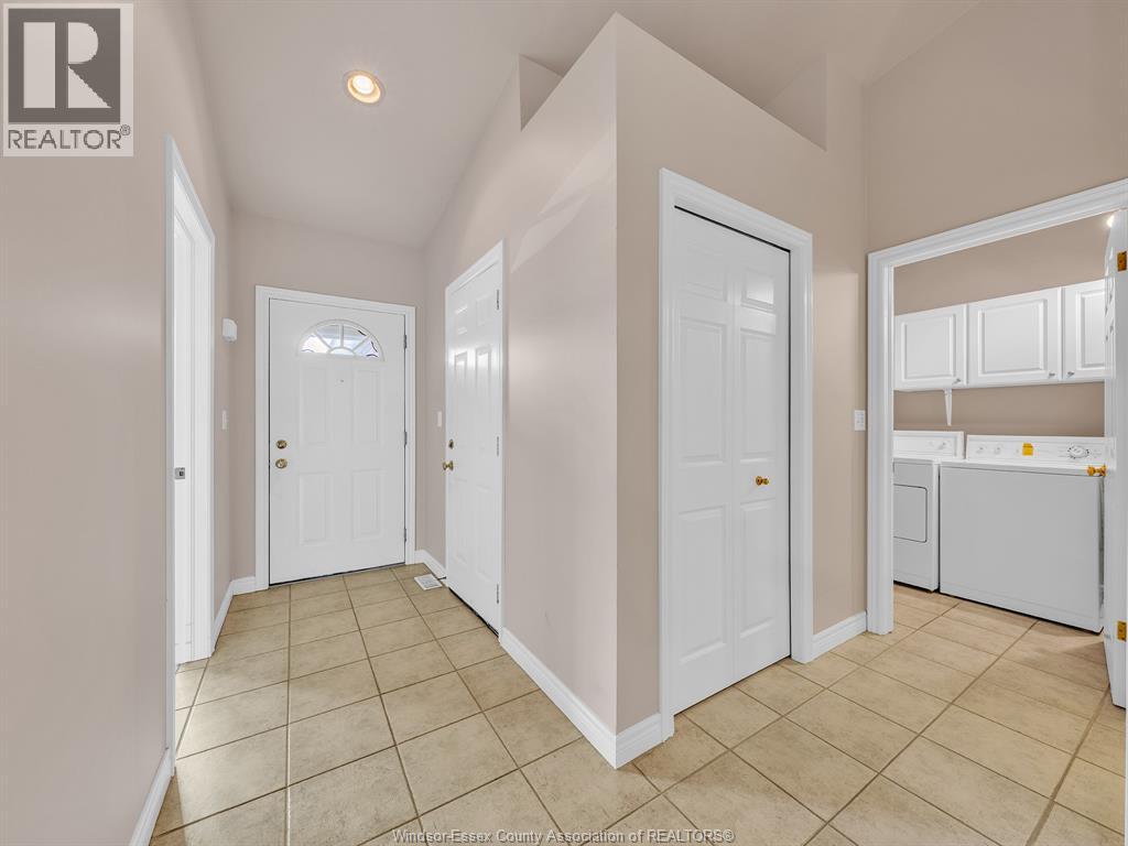 3747 PRAIRIE COURT, Windsor, Ontario, N9G2X4 — Photo 8