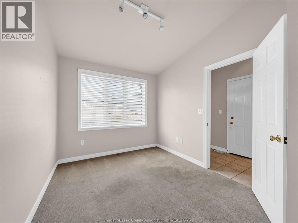 3747 PRAIRIE COURT, Windsor, Ontario, N9G2X4 — Photo 9