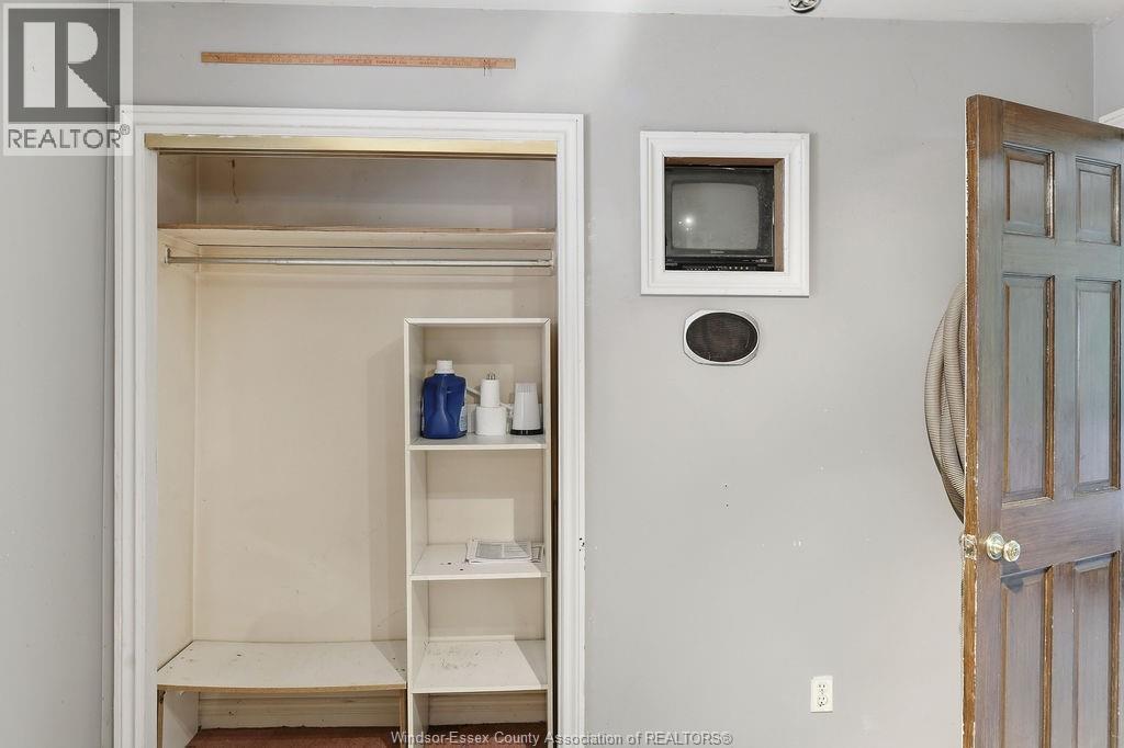 2417 PILLETTE ROAD, Windsor, Ontario, N8T1P7 — Photo 17