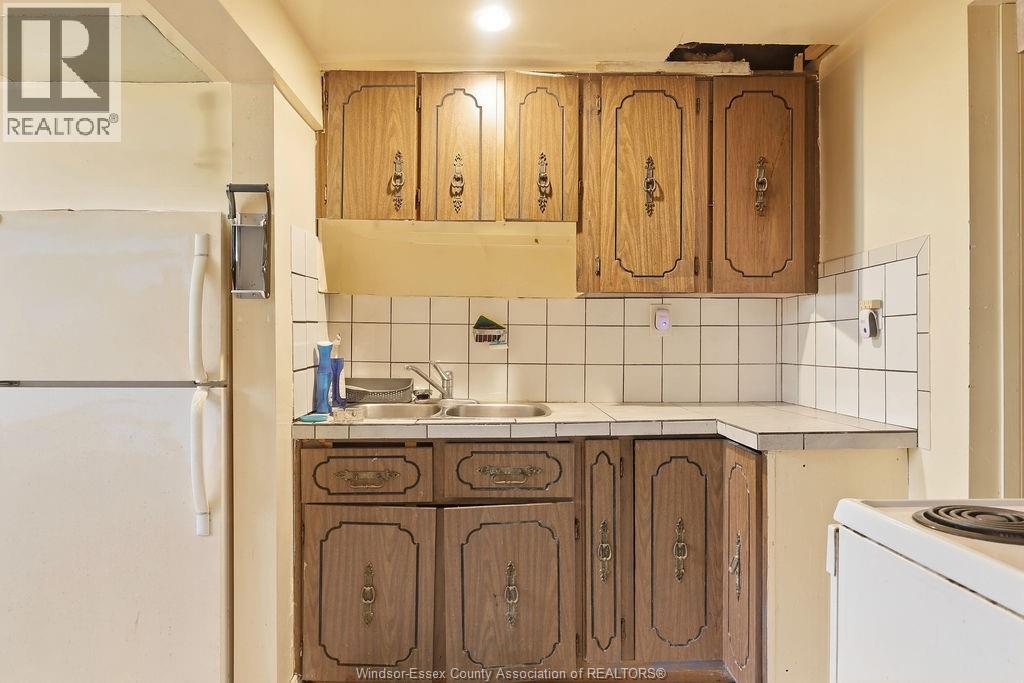 2417 PILLETTE ROAD, Windsor, Ontario, N8T1P7 — Photo 25