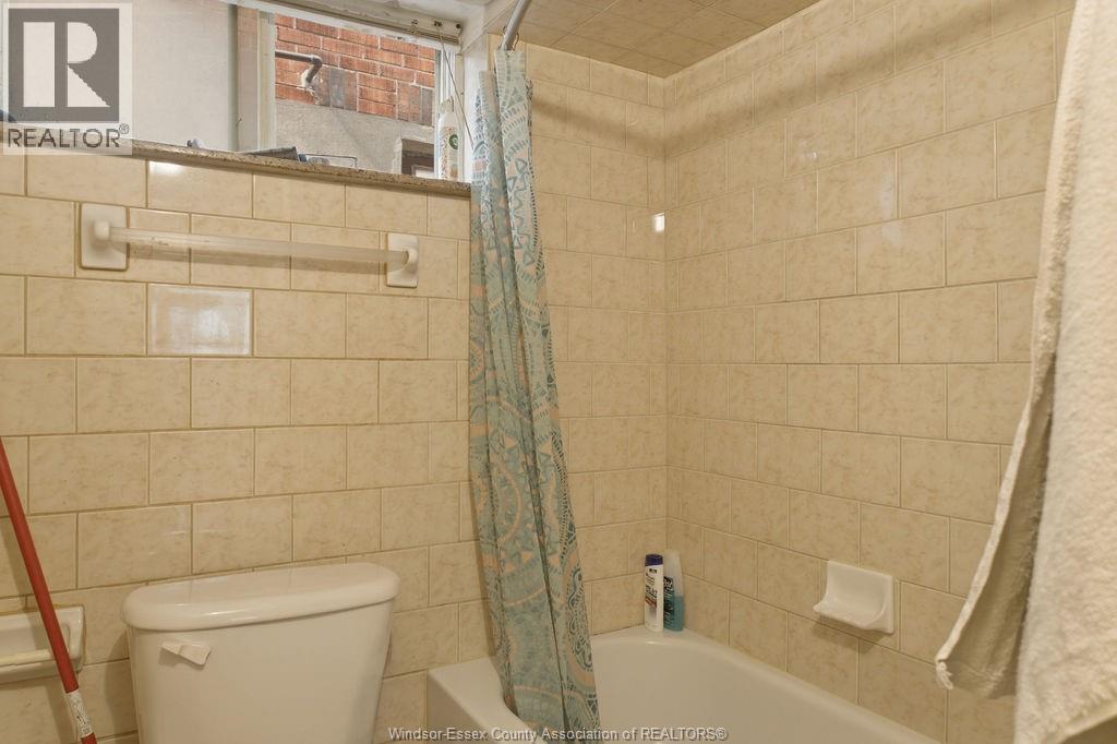 2417 PILLETTE ROAD, Windsor, Ontario, N8T1P7 — Photo 30