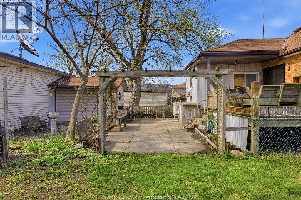 2417 PILLETTE ROAD, Windsor, Ontario, N8T1P7 — Photo 36