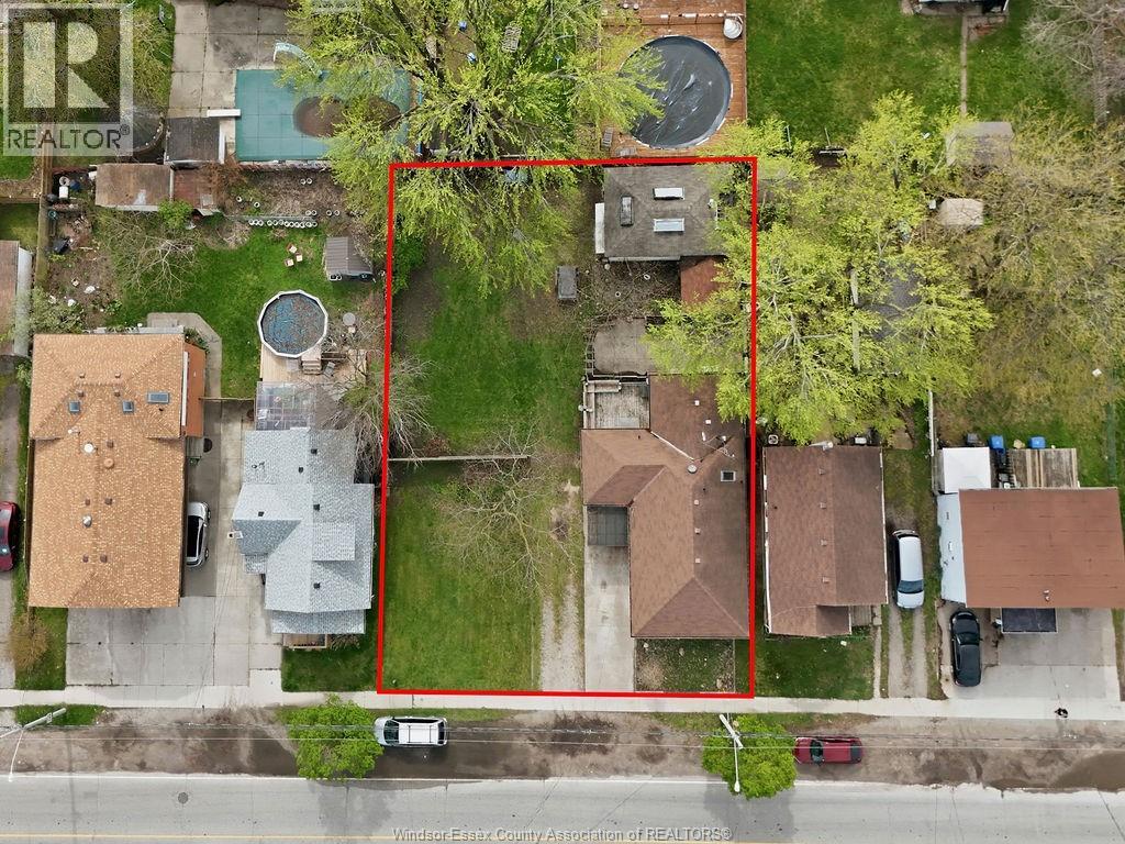 2417 PILLETTE ROAD, Windsor, Ontario, N8T1P7 — Photo 4