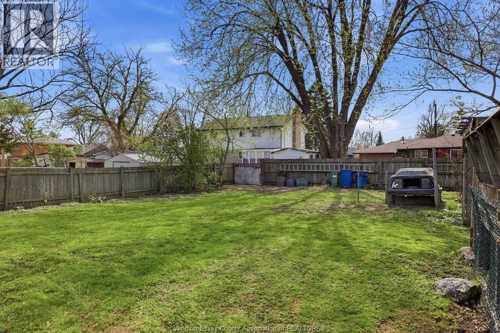 2417 PILLETTE ROAD, Windsor, Ontario, N8T1P7 — Photo 40