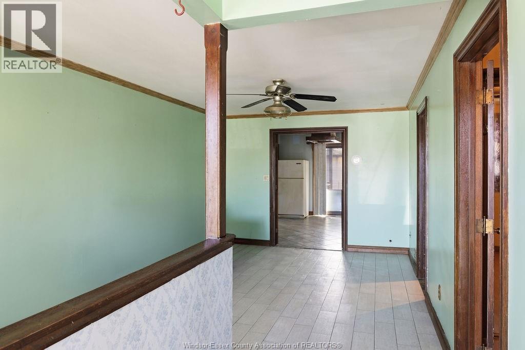 2417 PILLETTE ROAD, Windsor, Ontario, N8T1P7 — Photo 5