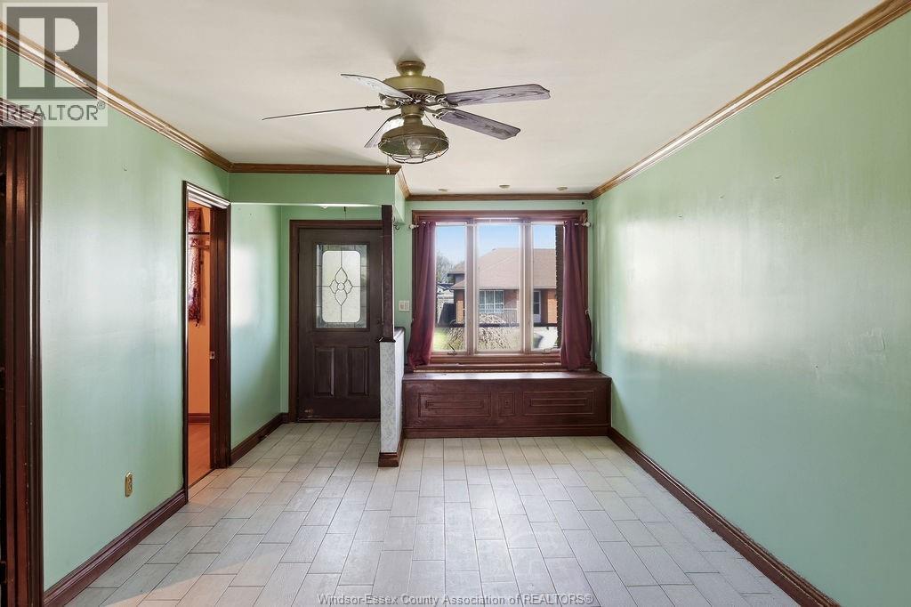 2417 PILLETTE ROAD, Windsor, Ontario, N8T1P7 — Photo 7