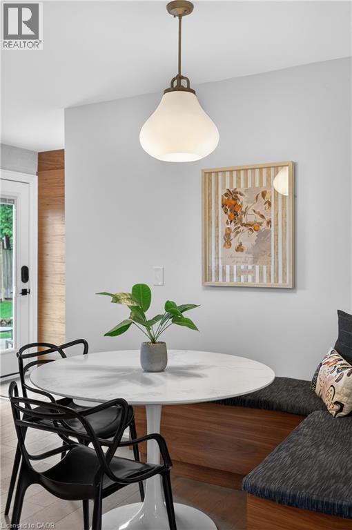 1878 HEATHER HILLS Drive, Burlington, Ontario, L7P3A3 — Photo 8