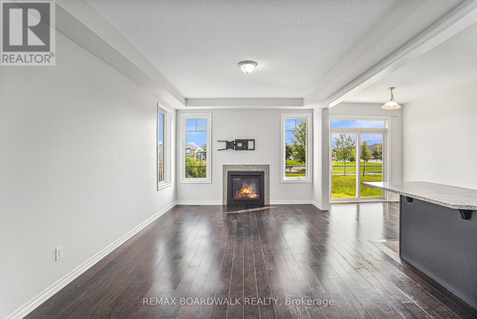 628 MONARDIA WAY, Ottawa, Ontario, K4A1C8 — Photo 3