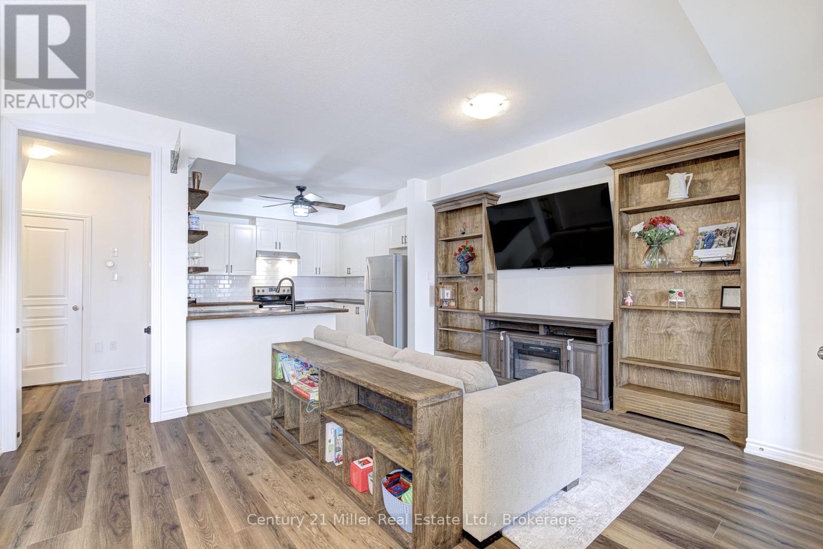 24 HUGILL WAY, Hamilton (Waterdown), Ontario, L8B0A2 — Photo 11