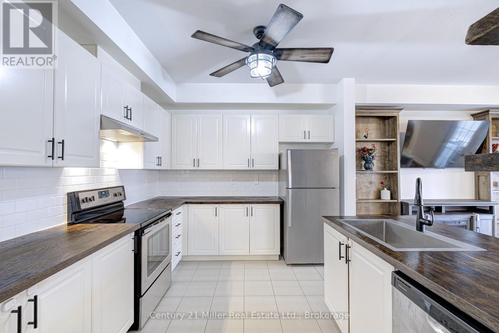 24 HUGILL WAY, Hamilton (Waterdown), Ontario, L8B0A2 — Photo 13