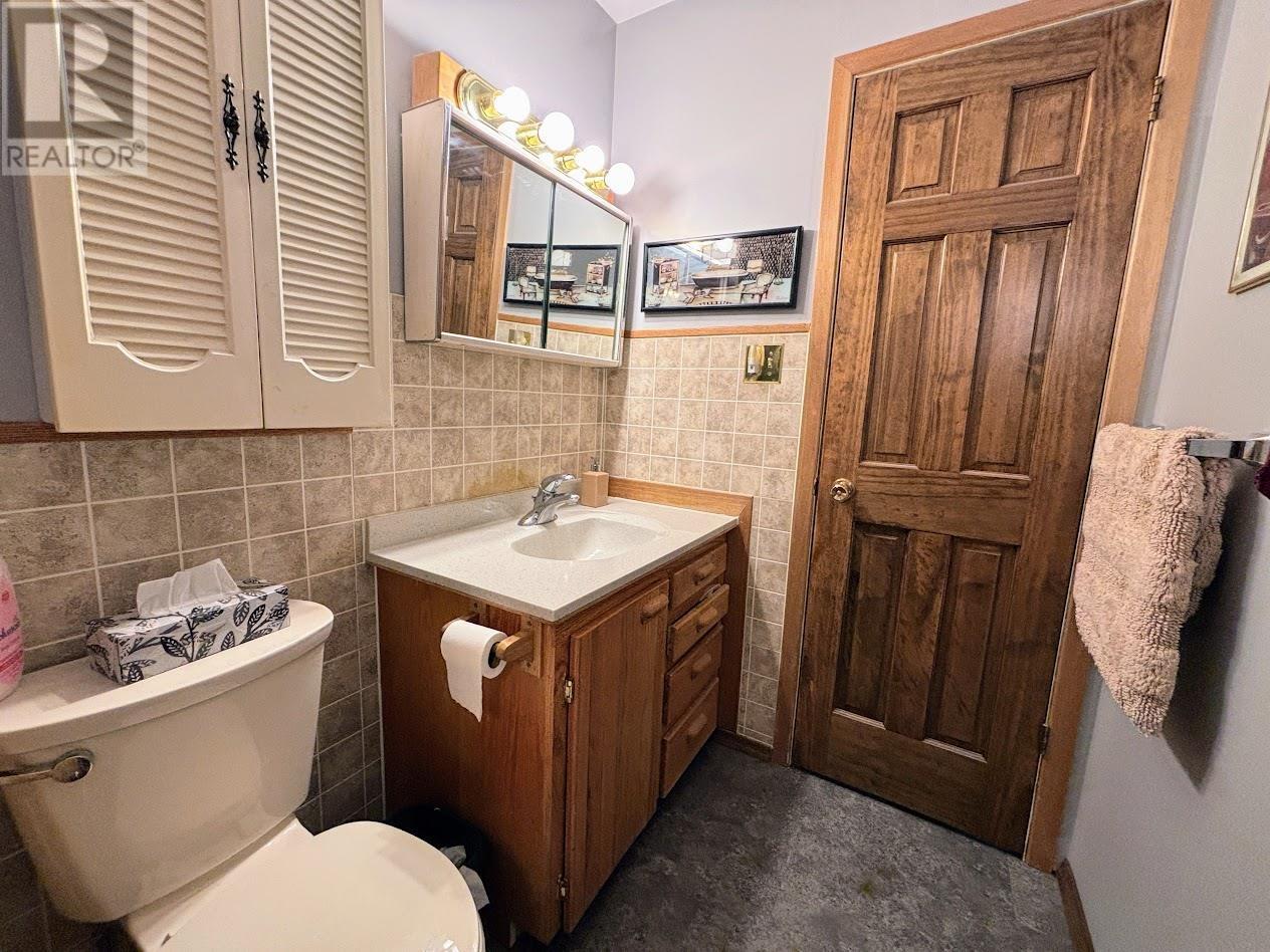 14 Lloyd Irwin ST, Marathon, Ontario, P0T2E0 — Photo 21