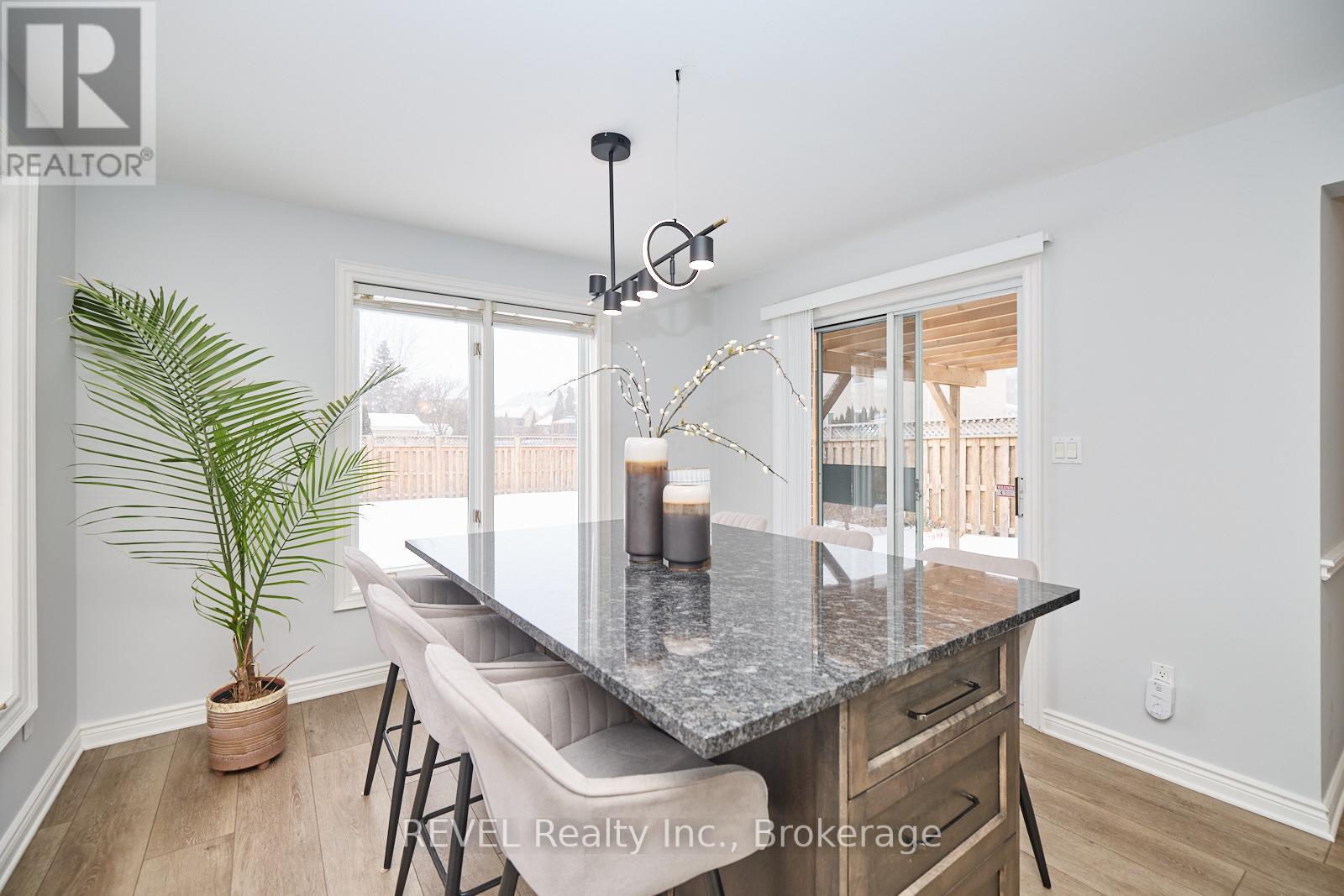 8007 OAKRIDGE DRIVE, Niagara Falls (Mt. Carmel), Ontario, L2H2W1 — Photo 14