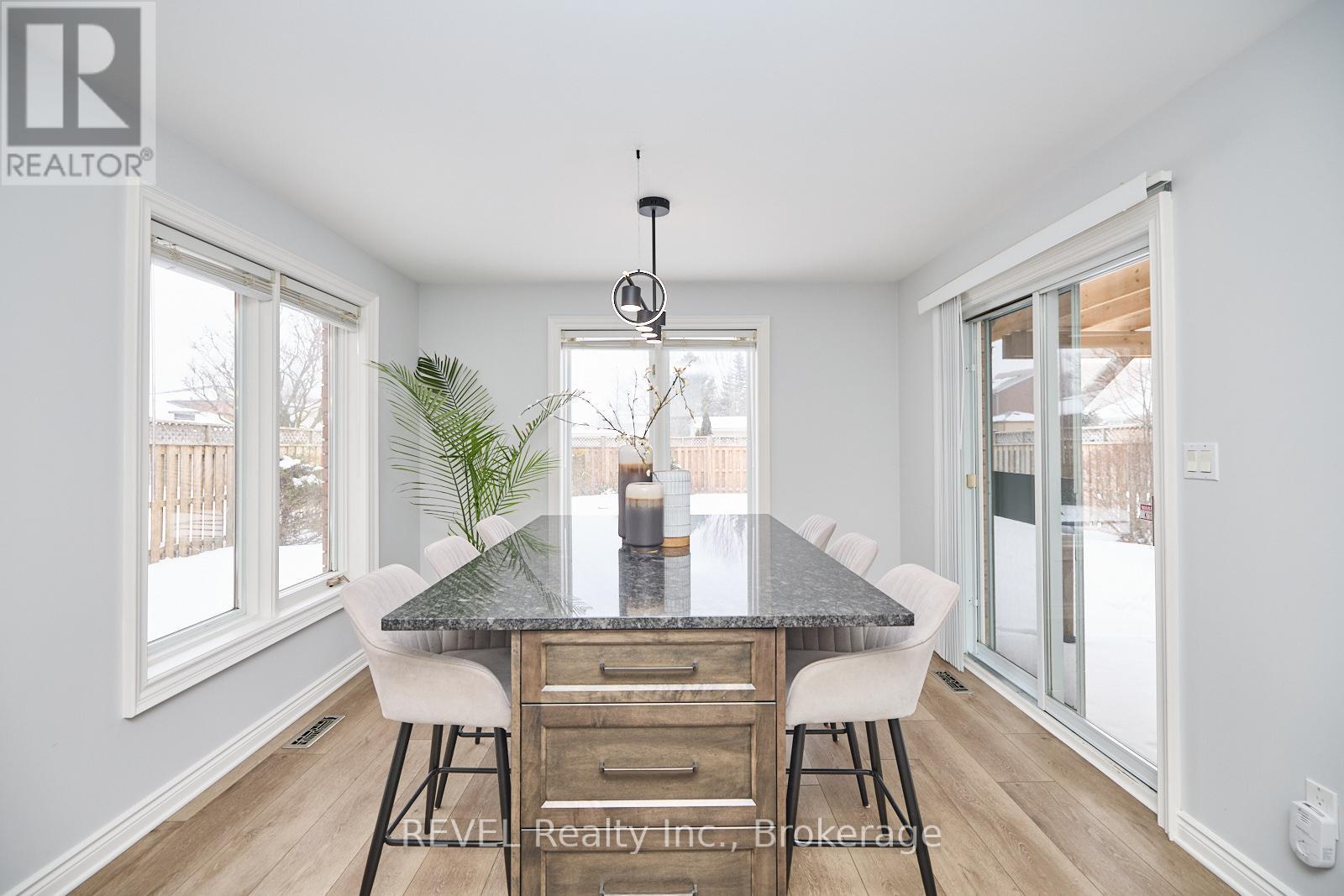 8007 OAKRIDGE DRIVE, Niagara Falls (Mt. Carmel), Ontario, L2H2W1 — Photo 15