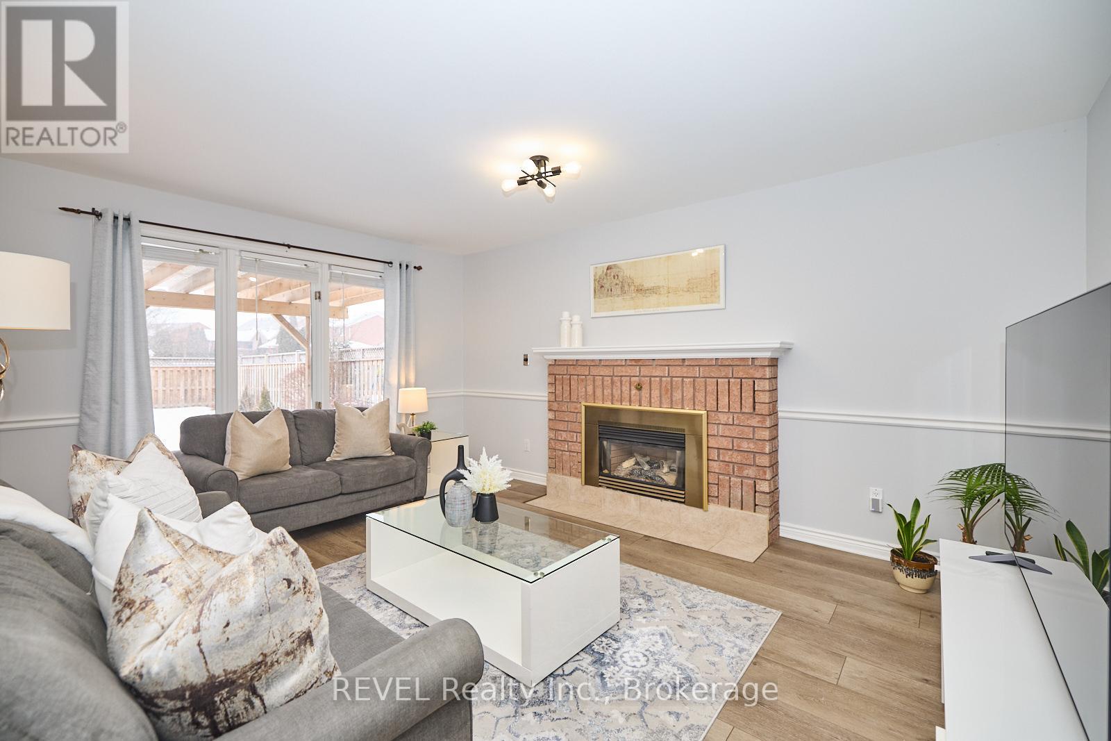 8007 OAKRIDGE DRIVE, Niagara Falls (Mt. Carmel), Ontario, L2H2W1 — Photo 21