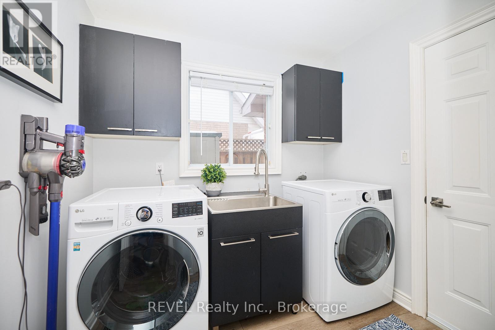 8007 OAKRIDGE DRIVE, Niagara Falls (Mt. Carmel), Ontario, L2H2W1 — Photo 24