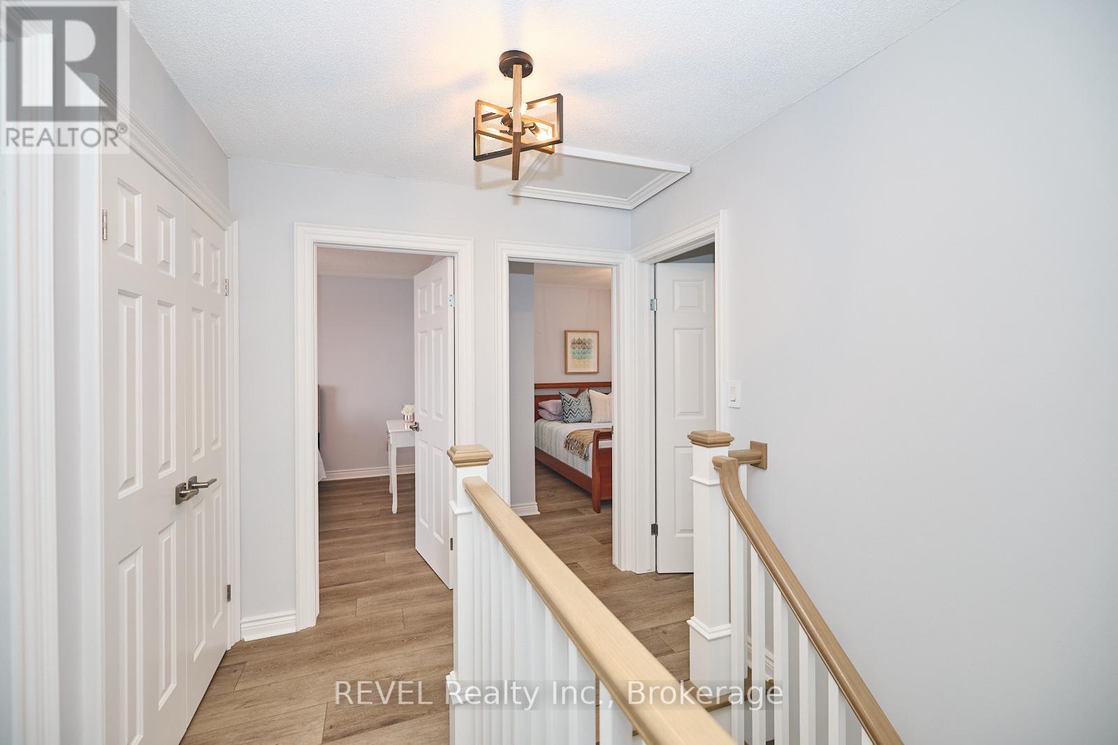 8007 OAKRIDGE DRIVE, Niagara Falls (Mt. Carmel), Ontario, L2H2W1 — Photo 32