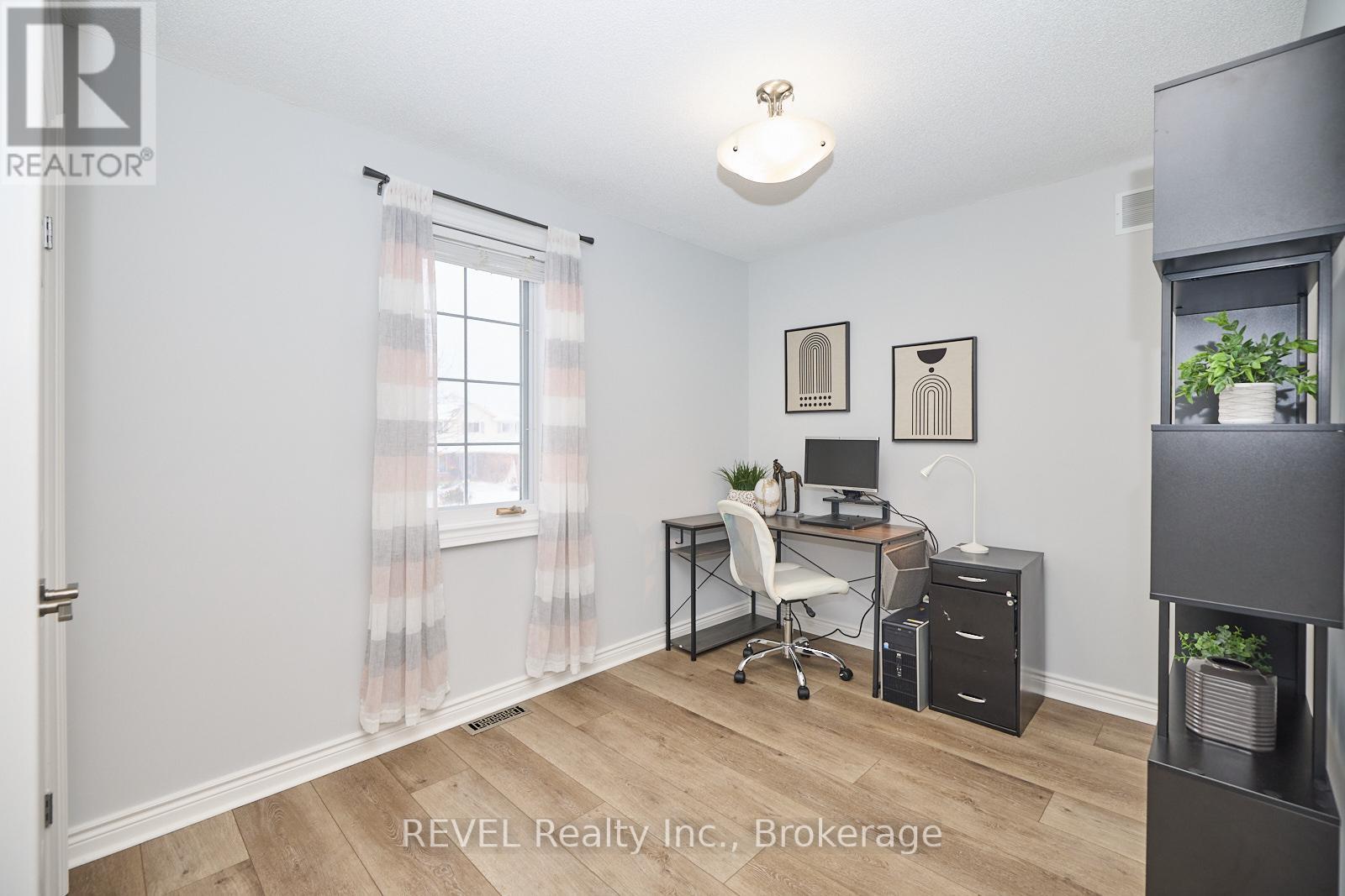 8007 OAKRIDGE DRIVE, Niagara Falls (Mt. Carmel), Ontario, L2H2W1 — Photo 36