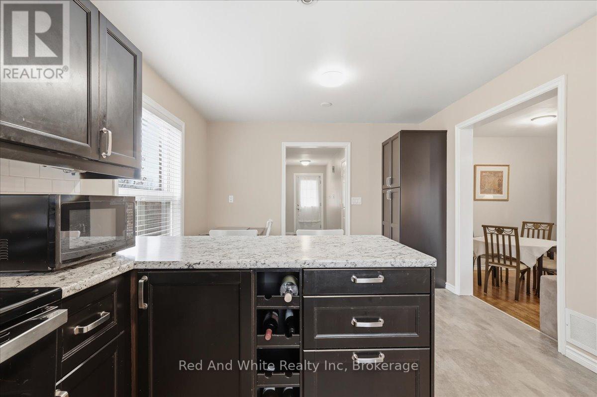 103 DOWNING CRESCENT, Barrie (Holly), Ontario, L4N8V5 — Photo 14