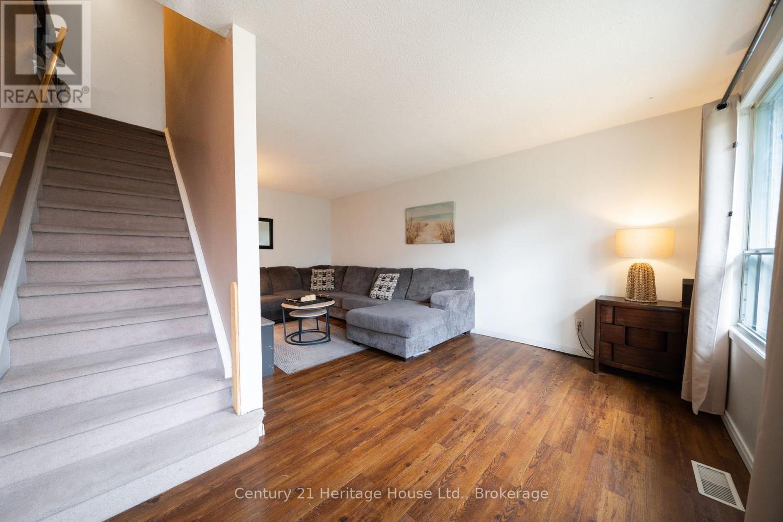 4 - 391 PIONEER DRIVE, Kitchener, Ontario, N2P1L8 — Photo 5